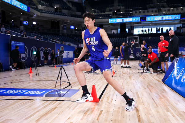 伤病名单拉长，季前赛成 “健康保卫战”